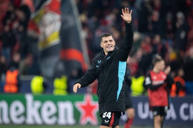 Schlussjubel Leverkusen, Granit XHAKA (LEV) Jubel, jubeln, Freude, cheers, Fussball Champions League, 6. Spieltag, Bayer 04 Leverkusen (LEV) - Inter Mailand (Inter) 1:0 am 10.12.2024 in Leverkusen Deutschland. UEFA regulations prohibit any use of photographs as image sequences and or quasi-video Â