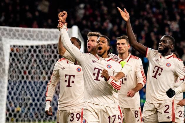 GELSENKIRCHEN, GERMANY - DECEMBER 10: Michael Olise of FC Bayern Munchen celebrates with Thomas Muller of FC Bayern Munchen after scoring his team s third goal during the UEFA Champions League 2024 25 League Phase MD6 match between FC Shakhtar Donetsk and FC Bayern MÃ¼nchen at Arena AufSchalke on December 10, 2024 in Gelsenkirchen, Germany. (Photo by Rene Nijhuis) SOC  Copyright: xRenexNijhuis