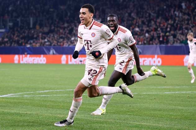 MUSIALA Jamal Team FC Bayern Muenchen jubelt nach seinem Tor UEFA Champions League Saison 2024 - 2025 Spiel FC Donetsk - FC Bayern Muenchen 1 : 5 am 10.12.2024 in Gelsenkirchen DFL REGULATIONS PROHIBIT ANY USE OF PHOTOGRAPHS as IMAGE SEQUENCES and or QUASI-VIDEO Copyright: xLacixPerenyix