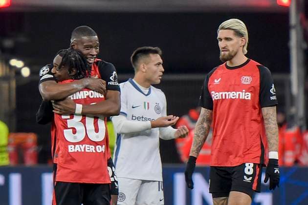 Schlussjubel Schlußjubel Emotion Freude Nordi Mukiele (Leverkusen 23) Jeremie Frimpong (Leverkusen 30) 10.12.2024 Fussball Champions League, Bayer Leverkusen vs Inter Mailand , BayArena, Leverkusen, NRW Germany