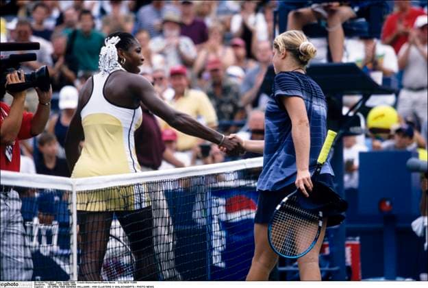 Archivbilder der Woche SPORT KW50 TENNIS : US OPEN 1999 TENNIS : US OPEN 1999 US OPEN 1999 SERENA WILLIAMS - KIM CLIJSTERS WALSCHAERTS PHOTO NEWS NEW YORK  Copyright: xWalschaertsx NEW YORK  Copyright: xIMAGO Walschaertsx