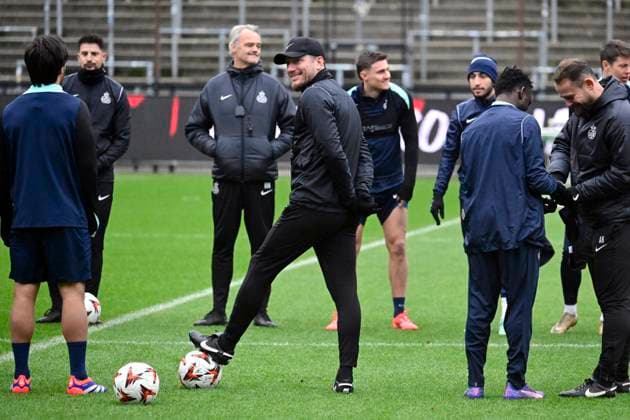 Royale Union Saint-Gilloise v Nice - UEFA Europa League Media Activities 11 12 2024 BRUSSELS, BELGIUM - DECEMBER 11 : Pocognoli Sebastien head coach of Royale Union Saint-Gilloise pictured during a training session ahead of the UEFA Europa League 2024 25 League Phase MD6 match between Royale Union Saint-Gilloise and Nice on December 11, 2024 in Brussels, Belgium, 11 12 2024 Brussels Belgium  Copyright: xPeterxDexVoechtx