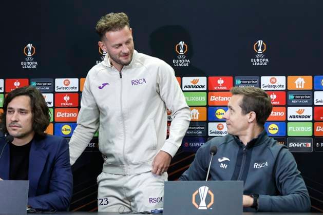 Slavia Praha v RSC Anderlecht - UEFA Europa League Media Activities 11 12 2024 PRAGUE, CZECH REPUBLIC - DECEMBER 11 : Hubert David head coach of RSC Anderlecht and Rits Mats midfielder of RSC Anderlecht pictured during a training session ahead of the UEFA Europa League 2024 25 League Phase MD6 match between Slavia Praha and RSC Anderlecht on December 11, 2024 in Prague, Czech Republic, 11 12 2024 Prague Czech Republic  Copyright: xJanxDexMeuleneirx