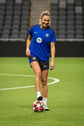 241211 Fridolina Rolfö of FC Barcelona, Barca during a training session on December 11, 2024 in Stockholm. Photo: Michael Campanella BILDBYRAN COP 313 MC0118 fotboll football soccer fotball damn uefa womens champions league barcelona femini press conference, PK, Pressekonferenz training bbeng Copyright: MICHAELxCAMPANELLA BB241211MC032