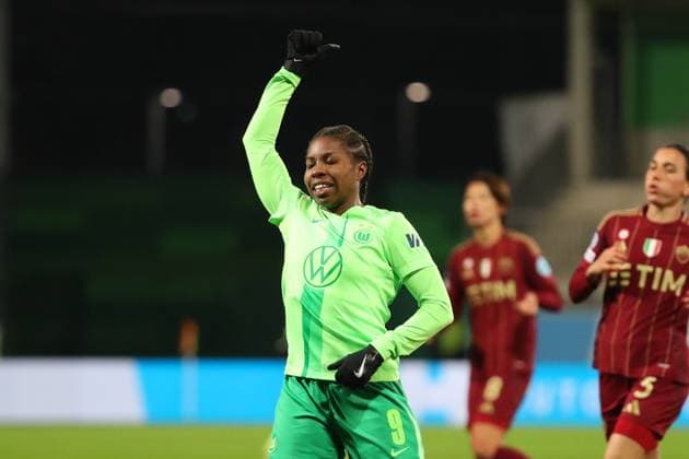 VfL vs. AS Rom, CL Frauen Wolfsburg, 11.12.2024, FUßBALL - VfL Wolfsburg vs. AS Rom, Gruppenrunde Champions League Frauen, Saison 2024 25. Lineth Beerensteyn (VfL Wolfsburg) Wolfsburg