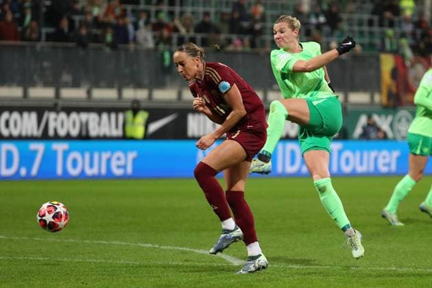 VfL vs. AS Rom, CL Frauen Wolfsburg, 11.12.2024, FUßBALL - VfL Wolfsburg vs. AS Rom, Gruppenrunde Champions League Frauen, Saison 2024 25. Alexandra Popp (VfL Wolfsburg) Wolfsburg