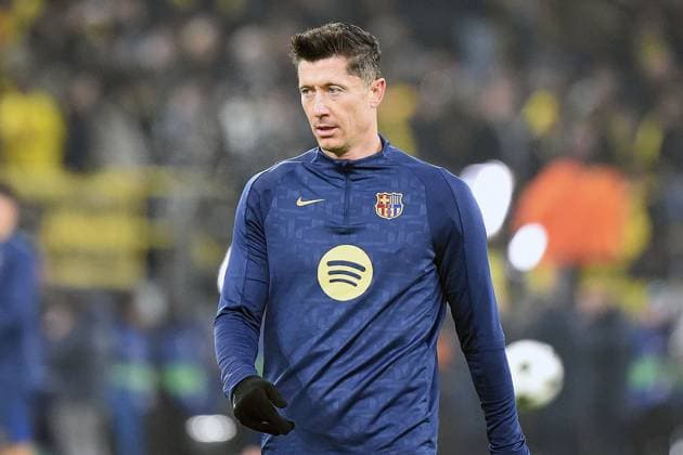 11.12.2024, xhbx, Fussball UEFA Champions League, Borussia Dortmund - FC Barcelona, Barca emspor, v.l. Robert Lewandowski (FC Barcelona) (DFL DFB REGULATIONS PROHIBIT ANY USE OF PHOTOGRAPHS as IMAGE SEQUENCES and or QUASI-VIDEO) Dortmund
