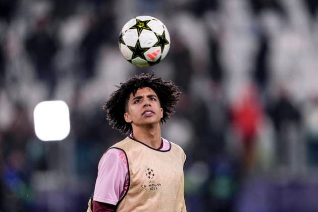 Manchester City™s Rico Lewis before the Uefa Champions League soccer match between Juventus Fc and Manchester City at the Juventus stadium in Turin, north west Italy - December 11, 2024. - Soccer .  Copyright: xFabioxFerrari LaPressex