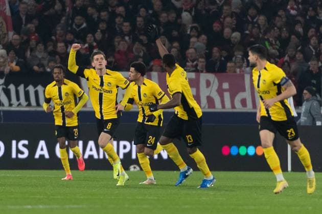 Tor zum 0:1 durch Lukasz Lakomy (BSC Young Boys Bern, 08) Jubel, Torjubel. GER, VfB Stuttgart vs. BSC Young Boys Bern, Fussball, Herren, UEFA Champions League, 6. Spieltag, Spielzeit 2024 2025, 11.12.2024, GER, VfB Stuttgart vs. BSC Young Boys Bern, Fussball, Herren, UEFA Champions League, 6. Spieltag, Spielzeit 2024 2025, 11.12.2024 Stuttgart Copyright: xEibner-Pressefoto WolfgangxFrankx EP_WFK