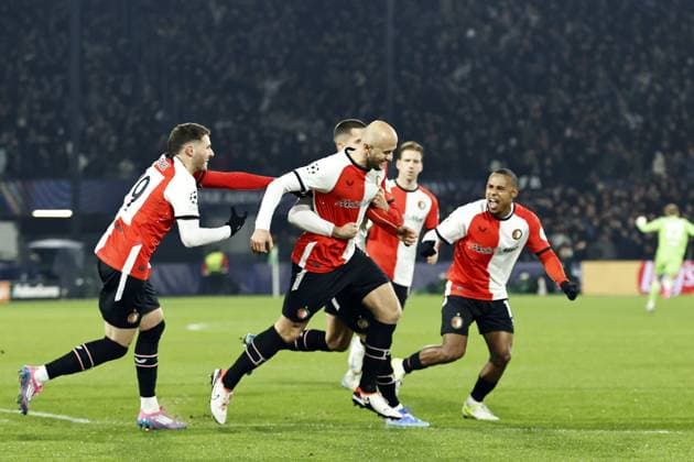 ROTTERDAM - (l-r) Santiago Gimenez of Feyenoord, Gernot Trauner of Feyenoord, David Hancko of Feyenoord, Igor Paixao of Feyenoord celebrate the 1-0 during the UEFA Champions League match between Feyenoord Rotterdam and AC Sparta Prague at Feyenoord Stadion de Kuip on Dec. 11, 2024 in Rotterdam, Netherlands. ANP MAURICE VAN STEEN UEFA Champions League 2024 25 League Phase MD6 2024 25 xVIxANPxSportx xxANPxIVx 515484724 originalFilename: 515484724.jpg