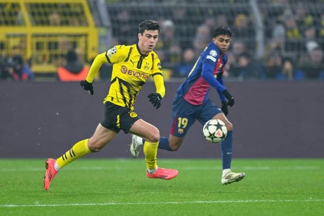 11.12.2024, Fussball, Champions League, 6. Spieltag, Saison 2024 2025, Borussia Dortmund - FC Barcelona, Barca Gio Reyna (Borussia Dortmund), Lamine Yamal (FC Barcelona) xRHR-FOTO TKx Copyright: RHR-FOTOx RHR-FOTO TK