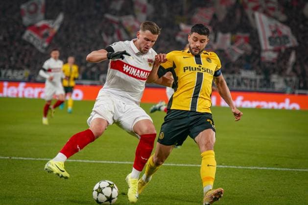 Fussball UEFA Champions League 2024 2025, 6. Spieltag - VfB Stuttgart vs. BSC Young Boys Bern YB - Stuttgart Arena: Ermedin Demirovic (VfB Stuttgart, 09) und Loris Benito (BSC Young Boys, 23) Copyright: xJOERANxSTEINSIEKx