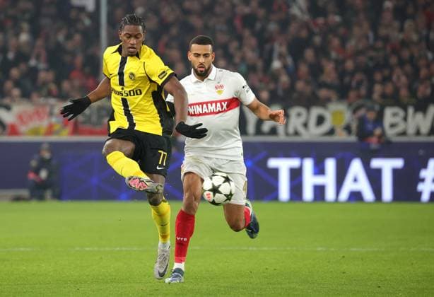11.12.2024, Deutschland, Stuttgart, Fußball Champions League, VfB Stuttgart vs. Young Boys Bern, v.l. Joel Monteiro (YB), Josha Vagnoman (VfB)