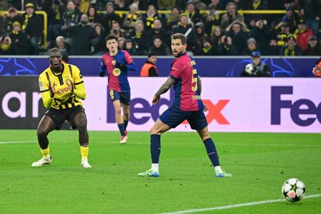 Serhou Guirassy 9 (Borussia Dortmund), Borussia Dortmund vs. FC Barcelona, Barca , Fussball, Champions League, 6. Spieltag, 11.12.2024 Dortmund Nordrhein-Westfalen Deutschland