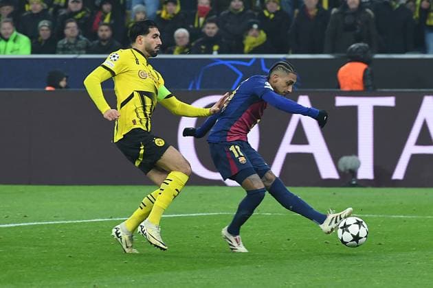 Fußball Champions League 6. Spieltag Borussia Dortmund - FC Barcelona, Barca am 11.12.2024 im Signal Iduna Park in Dortmund Torschuss zum 0:1 durch Raphinha ( Barcelona )