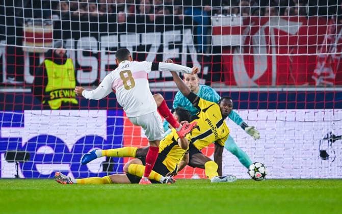 Enzo Millot (VfB Stuttgart) scores his team s second goal during the UEFA Champions League 2024 25 League Phase MD6 match between VfB Stuttgart and BSC Young Boys at MHPArena on December 11, 2024 in Stuttgart, Germany. (Photo by Silas Schueller DeFodi Images) Defodi-738_738_VFBYBB_20241211_174