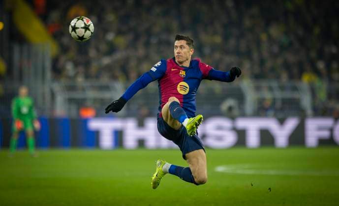 Dortmund, Germany. 11th Dec 2024. Robert Lewandowski (Barca) Borussia Dortmund - FC Barcelona, Barca 11.12.2024