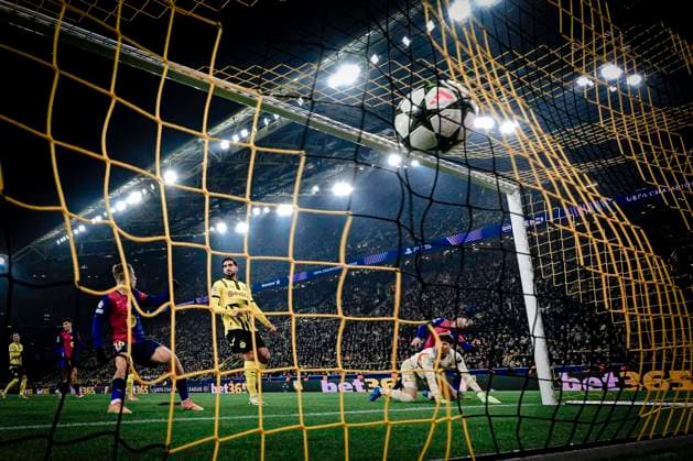 Tor zum 1:2 durch Ferran Torres 7 FC Barcelona, Barca , Borussia Dortmund vs. FC Barcelona , Fussball, Champions League, 6. Spieltag, 11.12.2024 Dortmund Nordrhein-Westfalen Deutschland
