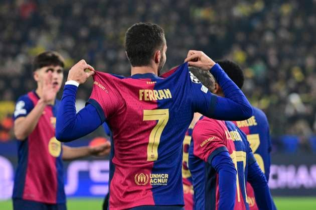Torjubel zum 2:1 durch Ferran Torres 7 FC Barcelona, Barca , Borussia Dortmund vs. FC Barcelona , Fussball, Champions League, 6. Spieltag, 11.12.2024 Dortmund Nordrhein-Westfalen Deutschland