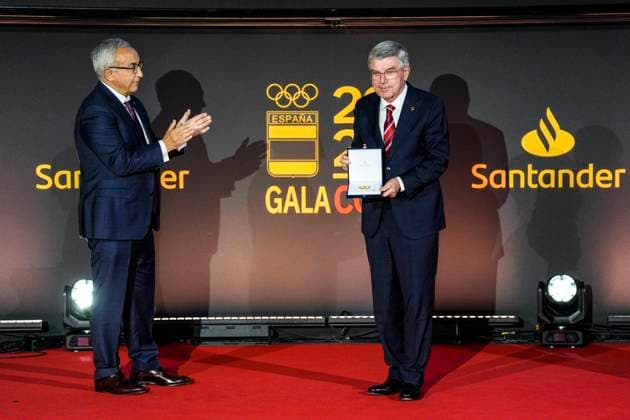 Sport Themen der Woche KW50 Sport Bilder des Tages December 11, 2024, Madrid, Madrid, SPAIN: Alejandro Blanco, President of the Spanish Olympic Committee COE, (L) and Thomas Bach, International Olympic Committee President, (R) during XIX Gala of Spanish Olympic Committee 2024 at COE headquarter on December 11, 2024, in Madrid, Spain. Madrid SPAIN - ZUMApani 20241211_zaa_a181_176 Copyright: xOscarxJ.xBarrosox