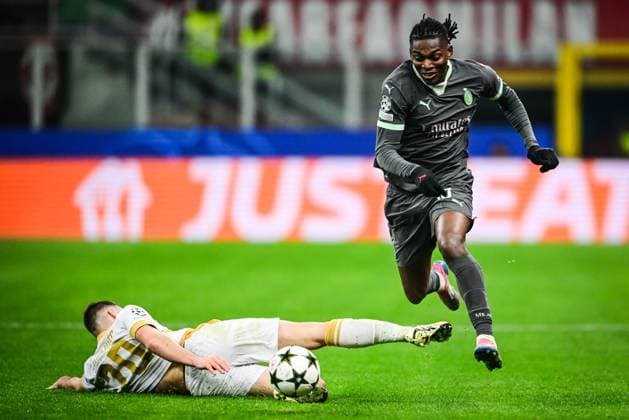 Sport Themen der Woche KW50 December 11, 2024, Milan, Italy, Italy: Rafael LEAO of AC Milan during the UEFA Champions League, League Phase MD6 match between AC Milan and Crvena Zvezda at San Siro Stadium on December 11, 2024 in Milan, Italy. Milan Italy - ZUMAm308 20241211_zsp_m308_007 Copyright: xMatthieuxMirvillex