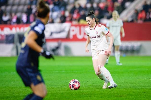 Sarah Zadrazil (25, FC Bayern München) beim Spiel FC Bayern München v Juventus Turin, Fußball, UEFA Women s Champions League 2024 2025, 5.Spieltag am 12.12.2024 in München, FC Bayern Campus. DFL and DFB regulations prohibit any use of photographs as image sequences and or quasi-video. Bayern Deutschland