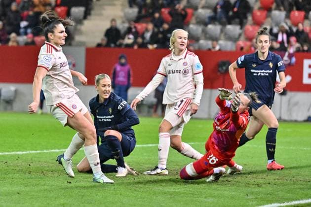 UEFA Womens s Champions League; FC Bayern München Frauen - Juventus Turin Frauen; 12.12.2024 in dieser szene trifft Jovana DAMNJAVOVIC (FCB 9) zum 1-0 fuer die FCB Frauen Tor Treffer Womens Champions League: FC Bayern Frauen - Juventus FC, FC Bayern Campus am 12.12.2024 Copyright: xBEAUTIFULxSPORTS Goldbergx