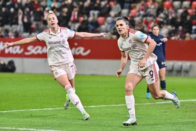 UEFA Womens s Champions League; FC Bayern München Frauen - Juventus Turin Frauen; 12.12.2024 Jubel nach dem Treffer zum 1-0 fuer die FCB Frauen durch Jovana DAMNJAVOVIC (FCB 9) Freude Happy Tor Torschuetzin Womens Champions League: FC Bayern Frauen - Juventus FC, FC Bayern Campus am 12.12.2024 Copyright: xBEAUTIFULxSPORTS Goldbergx