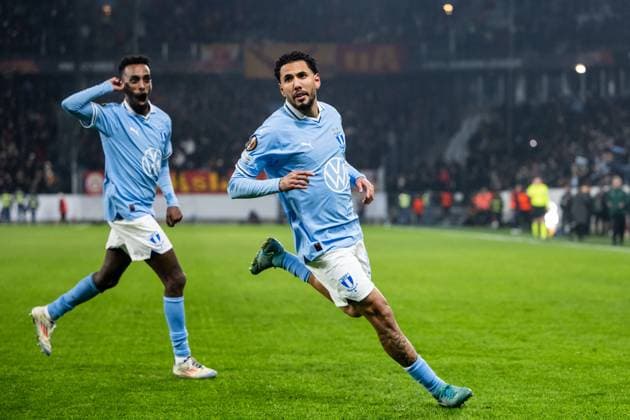 241212 Sergio Pena of Malmö FF celebrates after scoring 2-2 during the UEFA Europa League football match between Malmö FF and Galatasaray on December 12, 2024 in Malmö. Photo: Petter Arvidson BILDBYRAN kod PA PA0940 fotboll football soccer fotball uefa europa league europa league malmö ff galatasaray bbeng jubel Copyright: PETTERxARVIDSON BB241212PA145