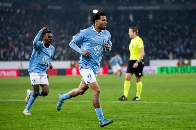 241212 Sergio Pena of Malmö FF celebrates after scoring 2-2 during the UEFA Europa League football match between Malmö FF and Galatasaray on December 12, 2024 in Malmö. Photo: Petter Arvidson BILDBYRAN kod PA PA0940 fotboll football soccer fotball uefa europa league europa league malmö ff galatasaray bbeng jubel Copyright: PETTERxARVIDSON BB241212PA149