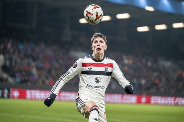 Alejandro Garnacho follows the ball during UEFA Europa league match, Viktoria Pilsen - Manchester United, ManU , 12. november 2024, Doosan Arena, Pilsen, Czech republic Copyright: xMICHALxFAJT,ZOSPORTU.SKx FAJ_7898
