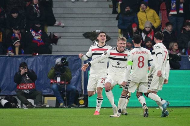 Rasmus Hojlund of Manchester, second left, celebrates a goal with his teammates during the football Europa League 6th round match Viktoria Plzen vs Manchester United, ManU in Pilsen, Czech Republic, December 12, 2024. (CTKxPhoto MichalxKamaryt) CTKPhotoP2024121207956  CTKPhotoP2024121207956