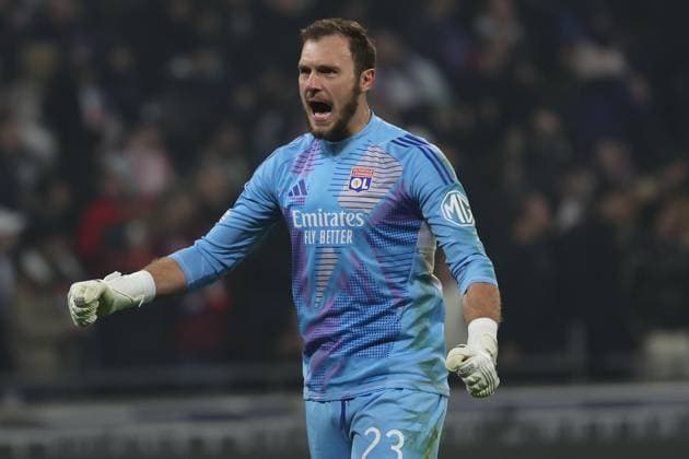 2024.12.12 6. Spieltag UEFA Europa League Olympique Lyonnais Eintracht Frankfurt v.l., Goalkeeper, Torwart Lucas Perri (Olympique Lyonnais) Torjubel, Goal celebration, celebrate the goal (DFL REGULATIONS PROHIBIT ANY USE OF PHOTOGRAPHS AS IMAGE SEQUENCES AND OR QUASI-VIDEO) Copyright: JoaquimxFerreira