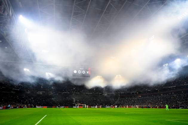 Smoke above the pitch after the fans of Ajax set off some fireworks, during the match Ajax - Lazio at the Johan Cruijff ArenA for the UEFA Europa League - League phase - Matchday 6 season 2024-2025 in AMSTERDAM, Netherlands on 12 december 2024, (photo by Stefan Koops EYE4images DeFodi Images) Defodi-746_203894