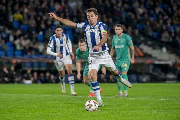 2024 25 UEFA Europa League Mikel Oyarzabal of Real Sociedad shoots and scores during the Europa League 2024 25 League Phase match between Real Sociedad and FC Dynamo Kyiv at Reale Arena. Donostia - San Sebastian. (Basque Country) December 12, 2024. (Gari Garaialde Bostok Photo) Donostia Gipuzkoa Spain Editorial Use Only  Copyright: xGarikoitzxGaraialdex xBostokxPhotox Bostok Photo GarixGaraialdex 0784845690st