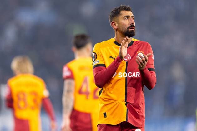 241212 Kerem Demirbay of Galatasaray looks dejected after the UEFA Europa League football match between Malmö FF and Galatasaray on December 12, 2024 in Malmö. Photo: Jonas Ljungdahl BILDBYRAN COP 144 PA0940 fotboll football soccer fotball uefa europa league europa league malmö ff galatasaray bbeng Copyright: JONASxLJUNGDAHL BB241212JO057