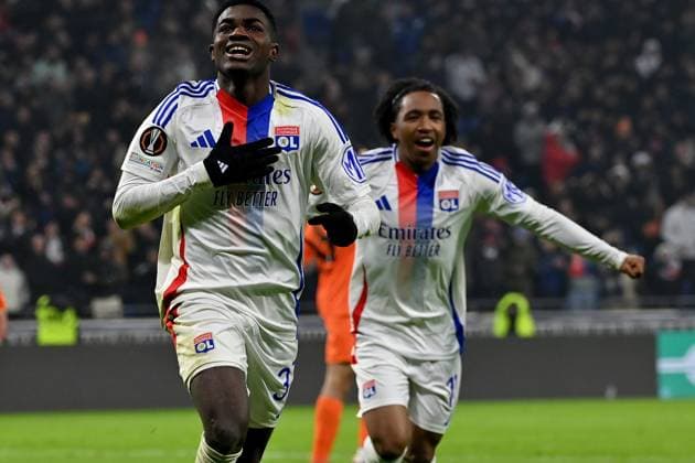 12.12.2024, xjrdrx, Fussball UEFA Europa League, Olympique Lyon - Eintracht Frankfurt emspor, v.l. Torjubel nach dem Tor zum celebrating the goal celebrate 3:1 durch Ernest Nuamah (Olympique Lyon) (DFL DFB REGULATIONS PROHIBIT ANY USE OF PHOTOGRAPHS as IMAGE SEQUENCES and or QUASI-VIDEO) Lyon