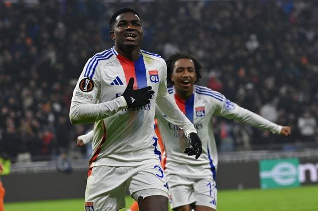 12.12.2024, xjrdrx, Fussball UEFA Europa League, Olympique Lyon - Eintracht Frankfurt emspor, v.l. Torjubel nach dem Tor zum celebrating the goal celebrate 3:1 durch Ernest Nuamah (Olympique Lyon) (DFL DFB REGULATIONS PROHIBIT ANY USE OF PHOTOGRAPHS as IMAGE SEQUENCES and or QUASI-VIDEO) Lyon