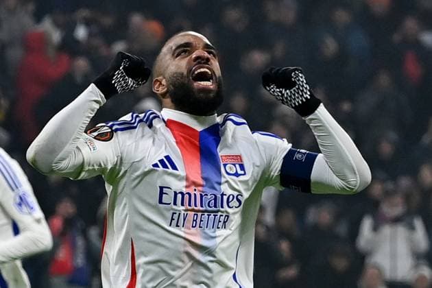 12.12.2024, xjrdrx, Fussball UEFA Europa League, Olympique Lyon - Eintracht Frankfurt emspor, v.l. Torjubel nach dem Tor zum celebrating the goal celebrate 2:1 durch Malick Fofana (Olympique Lyon) Alexandre Lacazette (Olympique Lyon) (DFL DFB REGULATIONS PROHIBIT ANY USE OF PHOTOGRAPHS as IMAGE SEQUENCES and or QUASI-VIDEO) Lyon