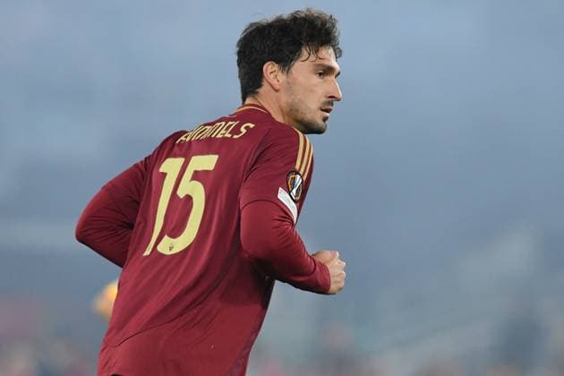 Soccer, Europa League first qualifying round, Roma v Sporting Braga Mats Hummels of AS Roma during the Europa League phase Matchday 6 between Roma v Sporting Braga at Olympic stadium, Italy, Dec 12nd,, 2024. Imago-Image Emmefoto Copyright: xImago-Image Emmefotox