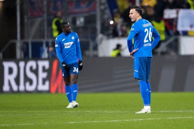 v.li.: Stanley Pierre Nsoki (N Soki, Hoffenheim, 34), Haris Tabakovic (Hoffenheim, 26), Spieler der TSG 1899 Hoffenheim, enttäuscht über das Unentschieden, nur remis, Enttäuschung nach dem Schlusspfiff, Highlight, Punktverlust, Frustration, disappointed, pessimistisch, 12.12.2024, Sinsheim (Deutschland), Fussball, UEFA Europa League, Gruppenphase, TSG 1899 Hoffenheim - FCSB Bukarest, 12.12.2024, Sinsheim (Deutschland), Fussball, UEFA Europa League, Gruppenphase, TSG 1899 Hoffenheim - FCSB Bukarest, DFB DFL REGULATIONS PROHIBIT ANY USE OF PHOTOGRAPHS AS IMAGE SEQUENCES AND OR QUASI-VIDEO.