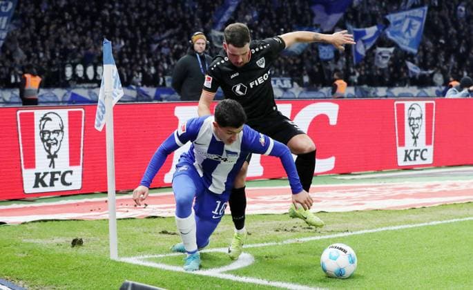 Sport Bilder des Tages Ibrahim Maza, Yassine Bouchama Zweikampf Spielszene Aktion Fußball Fussball DFL 2.Bundesliga Herren 16. Spieltag Saison 2024 2025 13.12.2024 Hertha BSC Berlin vs. Preußen Münster DFL regulations prohibit any use of photographs as image sequences and or quasi-video