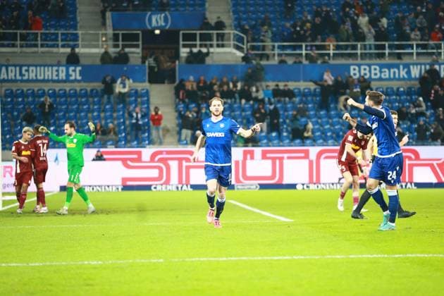 13.12.2024, xrekx, Fussball 2.Bundesliga, Karlsruher SC - Jahn Regensburg emspor, v.l. Budu Zivzivadze Fabian Schleusener (Karlsruher SC) bejubeln das 1:1 (DFL DFB REGULATIONS PROHIBIT ANY USE OF PHOTOGRAPHS as IMAGE SEQUENCES and or QUASI-VIDEO) Karlsruhe