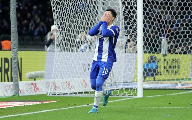 Ibrahim Maza enttäuscht nach vergebener Torchance Enttäuschung Fußball Fussball DFL 2.Bundesliga Herren 16. Spieltag Saison 2024 2025 13.12.2024 Hertha BSC Berlin vs. Preußen Münster DFL regulations prohibit any use of photographs as image sequences and or quasi-video