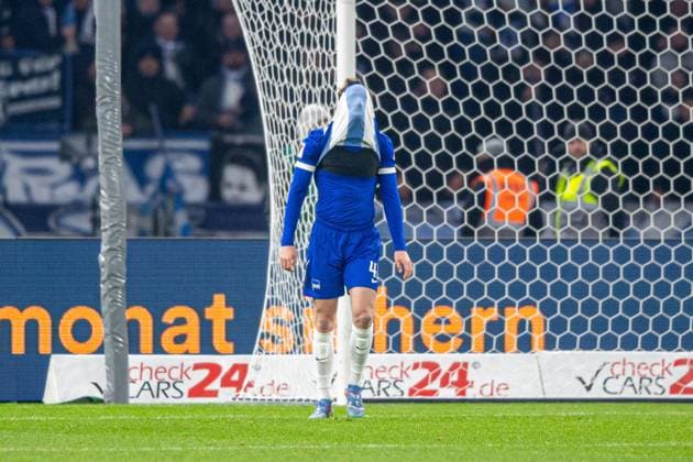 Sport Bilder des Tages Fussball, Herren, Saison 2024 2025, 2. Bundesliga (16. Spieltag), Hertha BSC - SC Preußen Münster, Pascal Klemens (Hertha BSC), Enttäuschung nach Gegentor zum 1:1, 13.12. 2024,