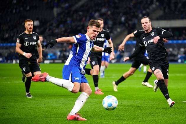 Florian Niederlechner (Hertha BSC, 07), GER, Hertha BSC vs. SC Preussen Muenster, Fussball Herren, 2. Bundesliga, Saison 2024 2025, 16. Spieltag, 13.12.2024. (DFL REGULATIONS PROHIBIT ANY USE OF PHOTOGRAPHS AS IMAGE SEQUENCES AND OR QUASI - VIDEO). GER, Hertha BSC vs. SC Preussen Muenster, Fussball Herren, 2. Bundesliga, Saison 2024 2025, 16. Spieltag, 13.12.2024. Berlin