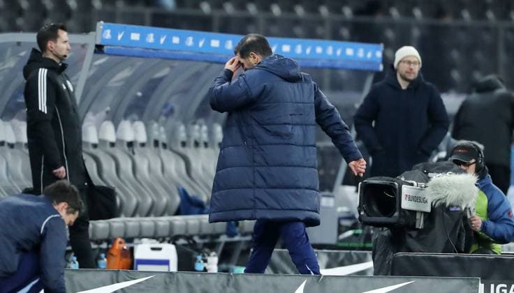 Trainer Cristian Fiel enttäuscht nach Spielende Enttäuschung Fußball Fussball DFL 2.Bundesliga Herren 16. Spieltag Saison 2024 2025 13.12.2024 Hertha BSC Berlin vs. Preußen Münster DFL regulations prohibit any use of photographs as image sequences and or quasi-video