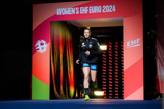 Handball, Frauen: EM, Slowenien - Deutschland, Hauptrunde, Gruppe 2, 4. Spieltag Antje Döll Doell (Deutschland) Wien Stadthalle Oesterreich