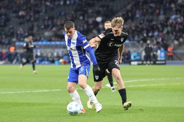 13.12.2024, xtgx, Fussball 2. Bundesliga, Hertha BSC Berlin - SC Preussen Muenster emspor, v.l. Diego Demme (Hertha, 6), Lukas Frenkert (Münster, 29) (DFL DFB REGULATIONS PROHIBIT ANY USE OF PHOTOGRAPHS as IMAGE SEQUENCES and or QUASI-VIDEO) Berlin