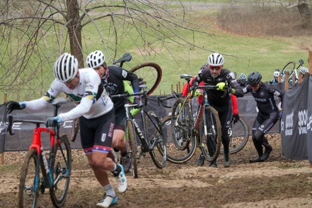 2024 USA Cycling Cyclocross National Championships Riders compete in the 2024 USA Cycling Cyclocross National Championships bicycle race in Louisville, Kentucky, on December 13, 2024. Louisville Kentucky United States  Copyright: xJasonxWhitmanx originalFilename:whitman-2024cycl241213_npwws.jpg